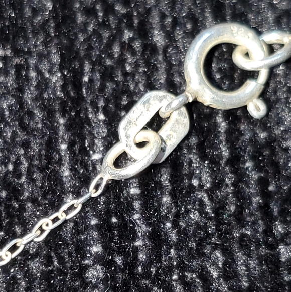 KAY JEWELERS 925 STERLING SILVER AMETHYST SAPPHIRE PUPPY DOG CHARM NECKLACE - Picture 4 of 6